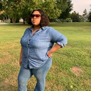 Meet your Posher, Denisha